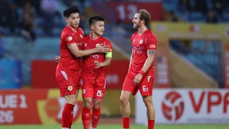 Quang Hải đạt danh hiệu quả bóng đồng 2025